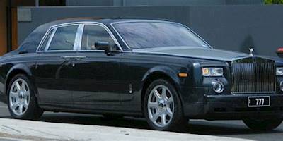 File:2003-2008 Rolls-Royce Phantom 01.jpg - Wikipedia