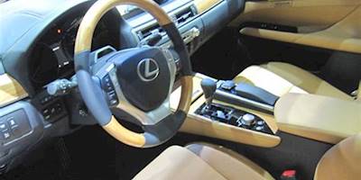 File:Lexus GS 450h fourth gen bamboo interior.jpg ...