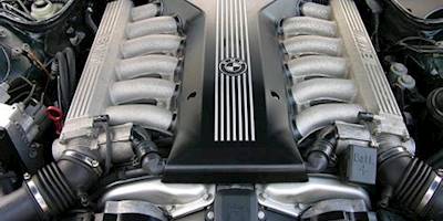 BMW V12 Engine