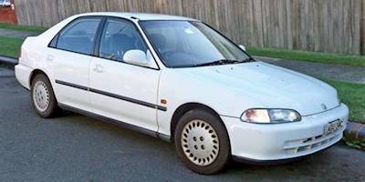 File:1993-1995 Honda Civic sedan 01.jpg - Wikimedia Commons