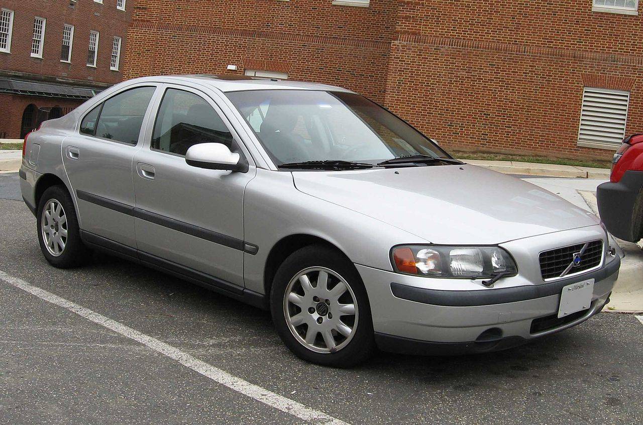 2001 Volvo S60 2 4T SR 4dr Sedan 5 spd Auto 2001 Volvo S60 2 4T SR 4dr Sedan 5 spd Auto