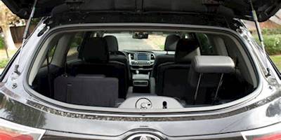 Rear Window Hatch Open - 2014 Toyota Highlander Limited Pl ...