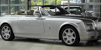 File:Rolls-Royce Phantom Drophead Coupé – Frontansicht (2 ...