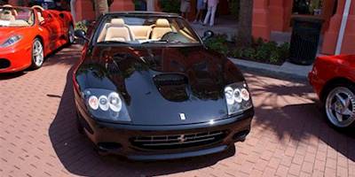 File:Ferrari 575M 2005 Superamerica AboveRHood CECF ...