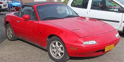 File:1990 Mazda MX 5 Miata 1.8 (8066696559).jpg ...