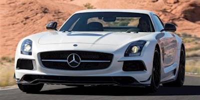 Mercedes-Benz-SLS-AMG-Coupe-Black-Series-On-Road
