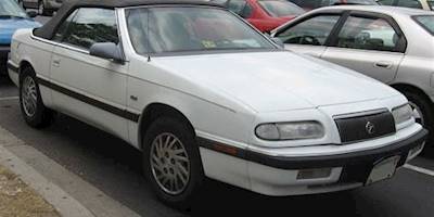 File:93-95 Chrysler LeBaron.jpg - Wikimedia Commons