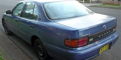 File:1993-1994 Toyota Camry (SDV10) Executive sedan 02.jpg ...