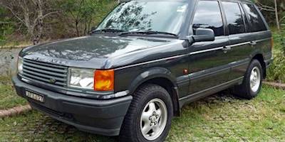 File:1995-1998 Land Rover Range Rover (P38A) 4.0 SE wagon ...