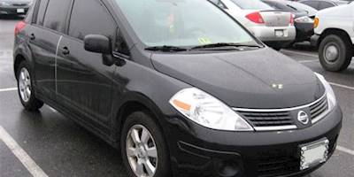 File:2007-Nissan-Versa-hatchback.jpg - Wikimedia Commons