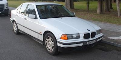 File:1997 BMW 318i (E36) sedan (18555132392).jpg ...