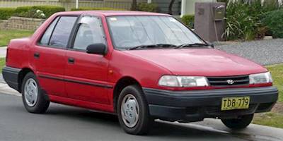File:1991-1994 Hyundai Excel (X2) LS sedan 02.jpg - Wikipedia