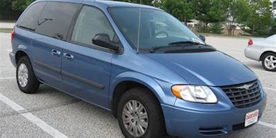 ????:2004-Chrysler-Town-and-Country.jpg - Wikipedia