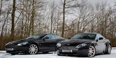 File:Aston Martin DB9 ^ V8 Vantage - Flickr - Alexandre ...