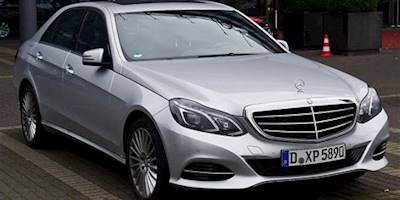 File:Mercedes-Benz E 220 CDI Elegance (W 212, Facelift ...