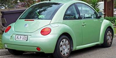 File:2002 Volkswagen New Beetle (9C MY02.5) 2.0 coupe ...