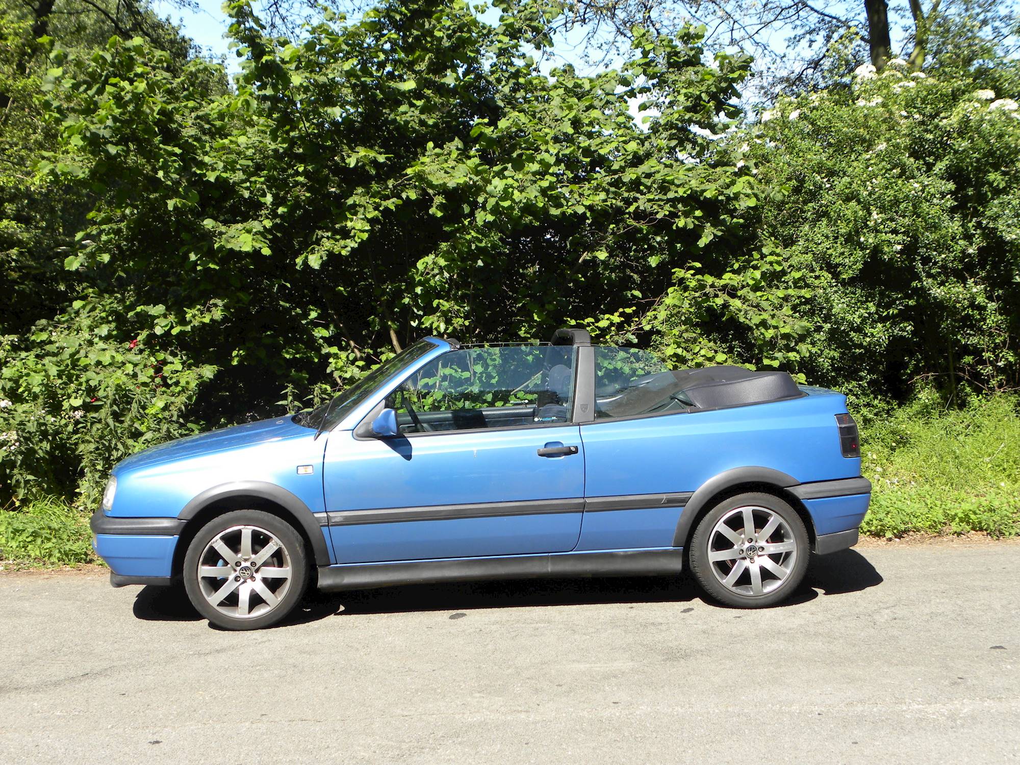 File:VW Bora Variant.jpg - Wikimedia Commons