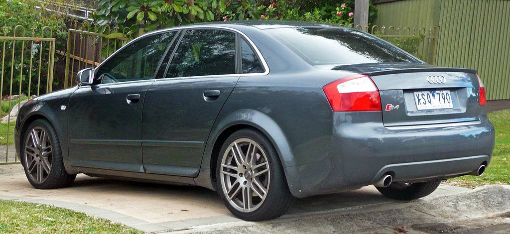 File:Audi A4 B7 front.jpg - Wikimedia Commons