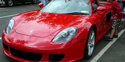 Red 2005 Porsche Carrera GT