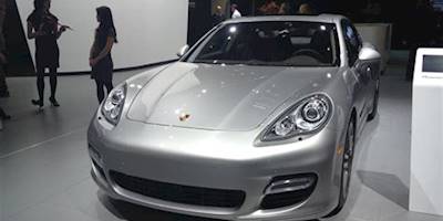 File:2013 Porsche Panamera Turbo S (8404035404).jpg ...