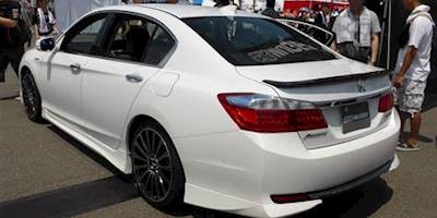 File:The rearview of Honda ACCORD HYBRID (CR6) ver.MUGEN ...
