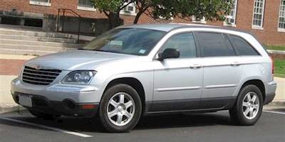 File:2004-2006 Chrysler Pacifica Touring.jpg - Wikimedia ...