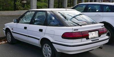 File:1993 Toyota Corolla (AE96) Ultima Seca liftback (2015 ...