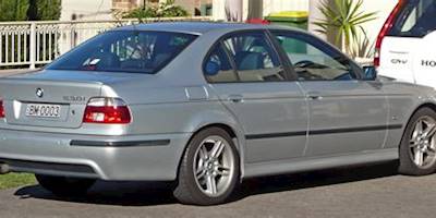 File:2000-2003 BMW 530i (E39) Sport sedan 01.jpg ...