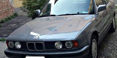 File:1988-1995 BMW 5 Series E34.jpg - Wikimedia Commons