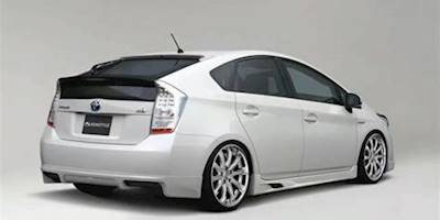 Kenstyle Rices Up The Toyota Prius & Honda Insight Hybrids