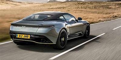 Officieel: Aston Martin DB11 AMR (2018) | GroenLicht.be