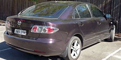 File:2005-2007 Mazda 6 (GG Series 2) Classic hatchback 02 ...