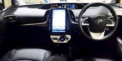 File:Toyota PRIUS PHV A (DLA-ZVW52-AHXGB) interior.jpg ...